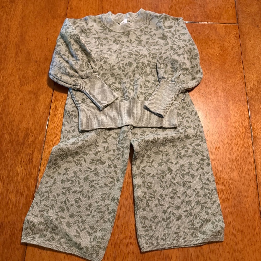 Modern Moments Gerber Lounge Set Girls‎ Size 3T